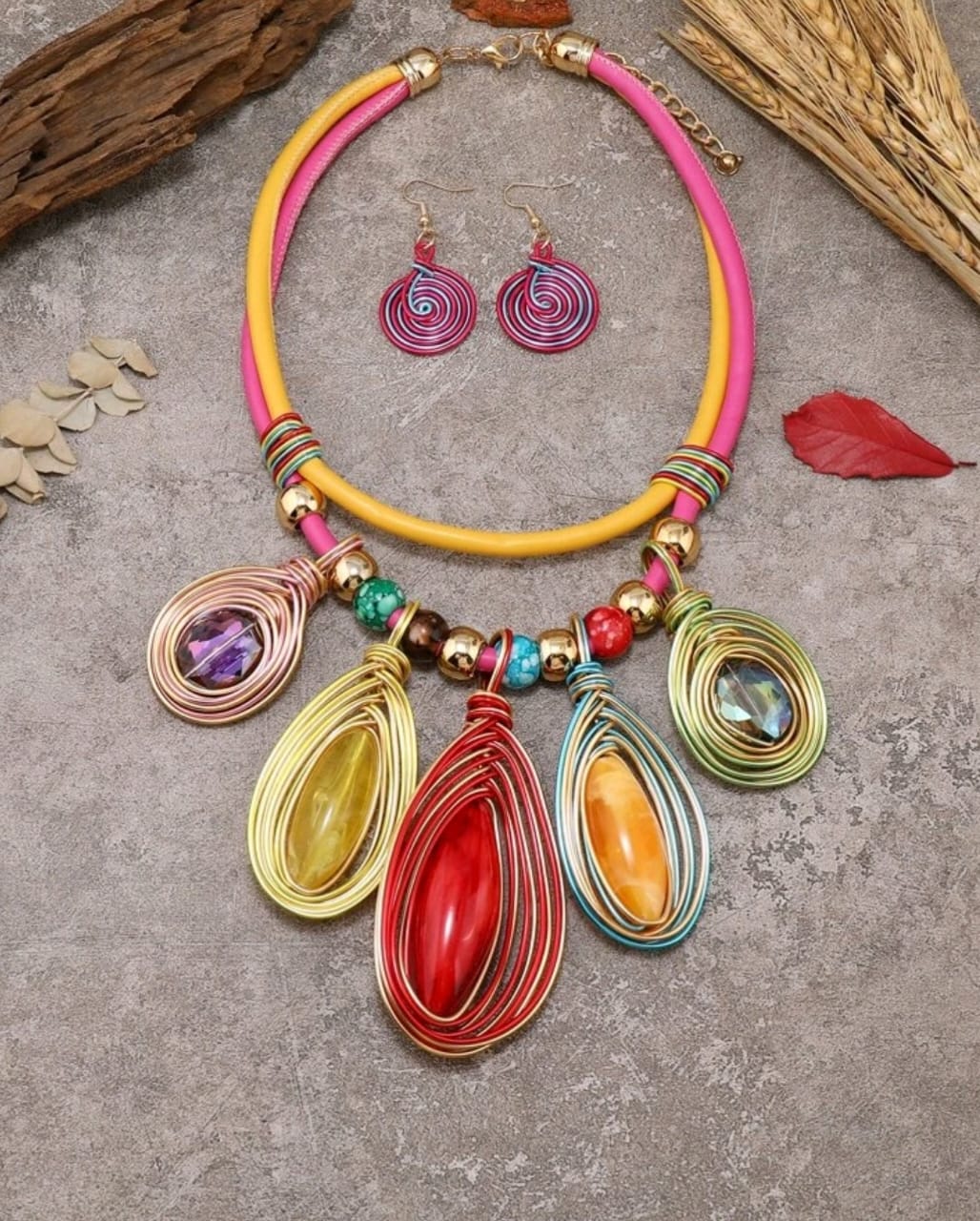 Emery Rose Round set