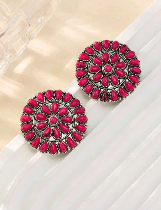 Round Studs