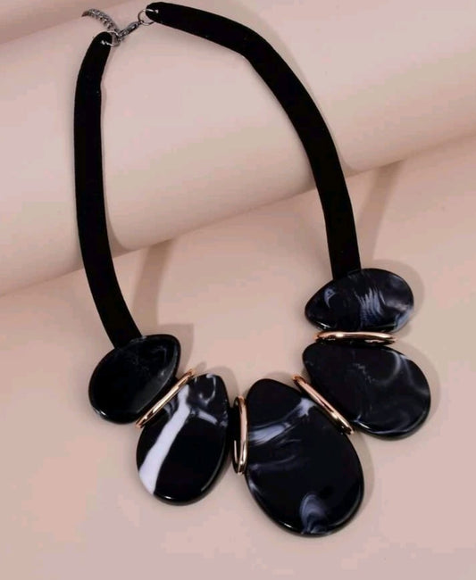 Acrylic Waterdrop Necklace