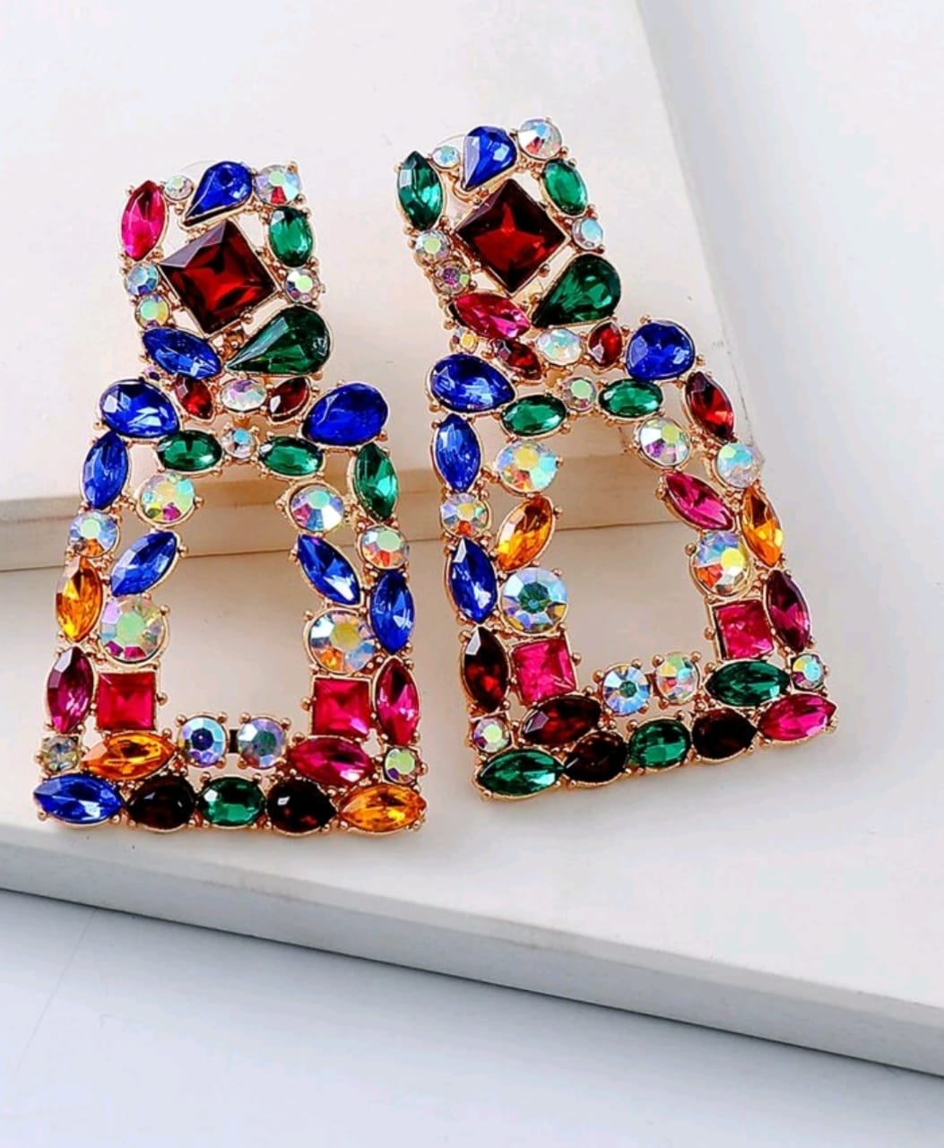 Rhinestone Geo Design Earring